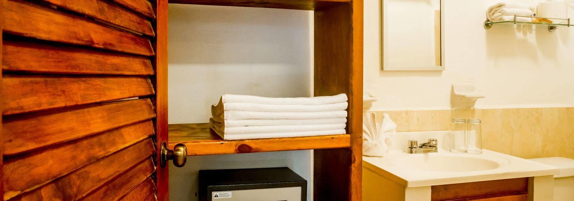Luna Blue Hotel Πλάγια Ντελ Κάρμεν Εξωτερικό φωτογραφία